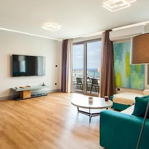 Appartamento Minimal Loft Art With Sea View Over Harbour
